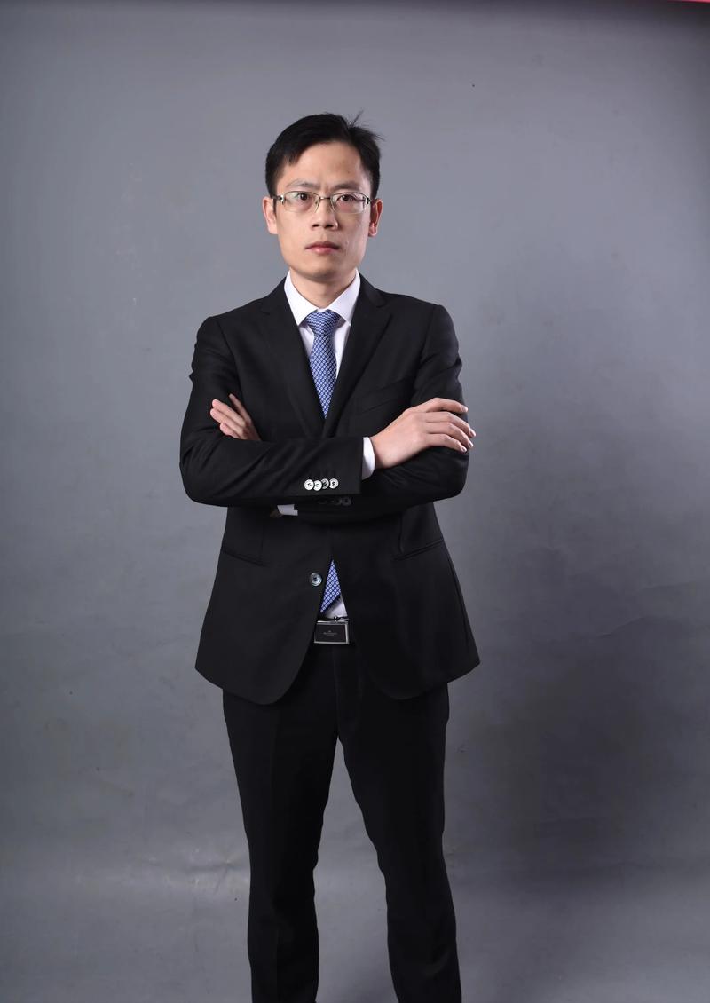 袁月 视觉设计总监